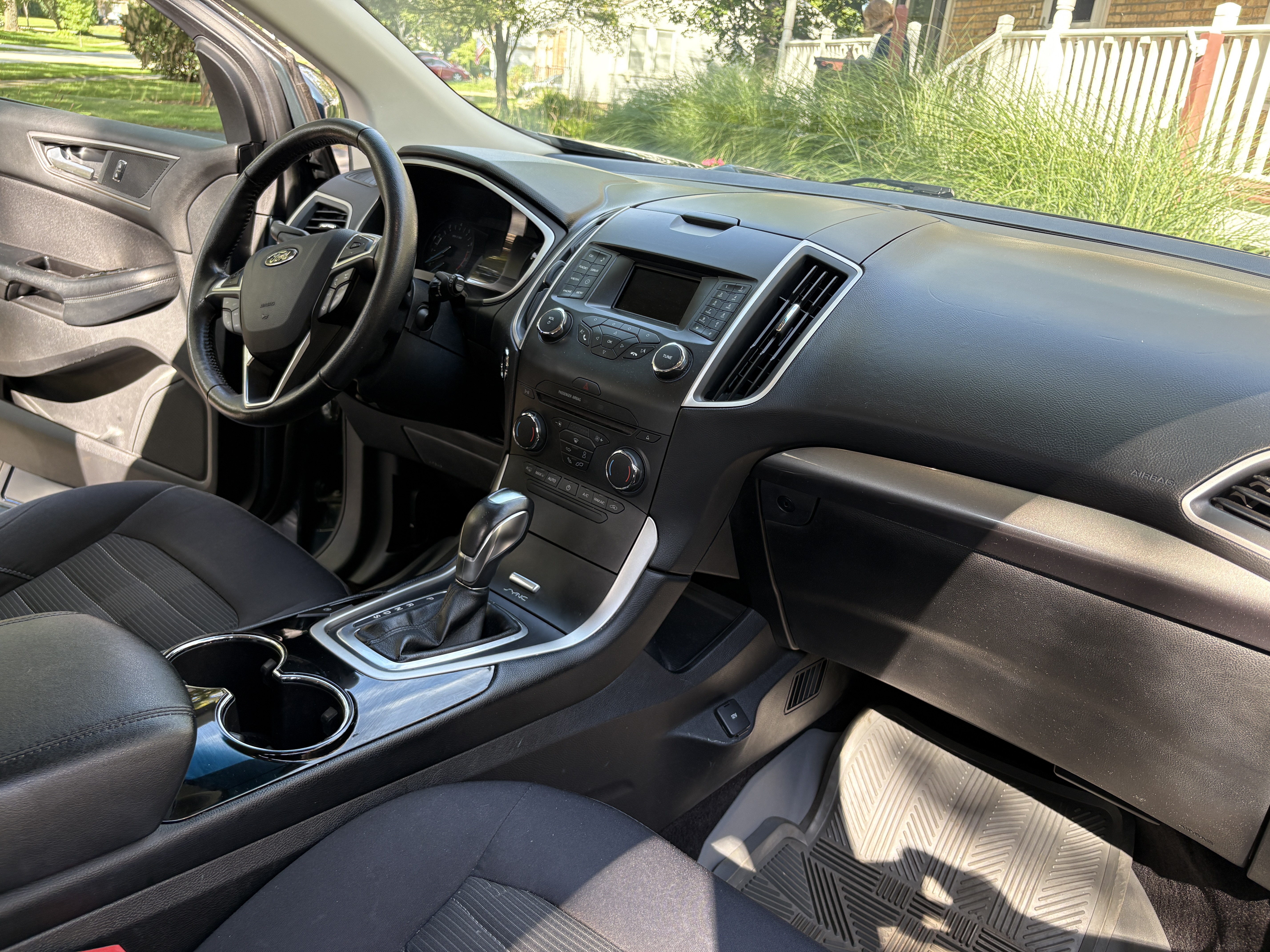 Used 2016 Ford Edge SEL w/ Cargo Accessory Package FWD image 9