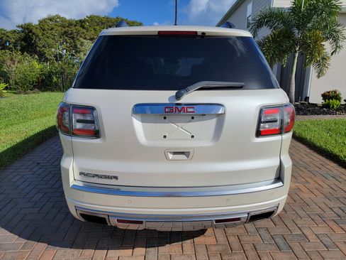 Used 2014 GMC Acadia Denali image 8