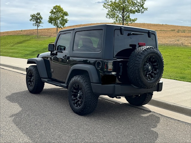 Used 2013 Jeep Wrangler Sport AWD/4WD image 4