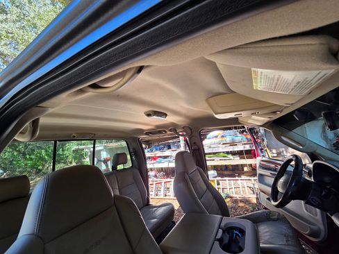 Used 2005 Ford F350 Lariat image 23