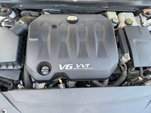 Used 2017 Chevrolet Impala Premier w/ Enhanced Convenience Package image 17