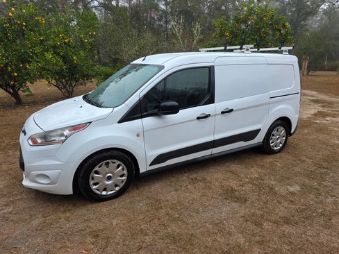 Used 2018 Ford Transit Connect XLT image 1