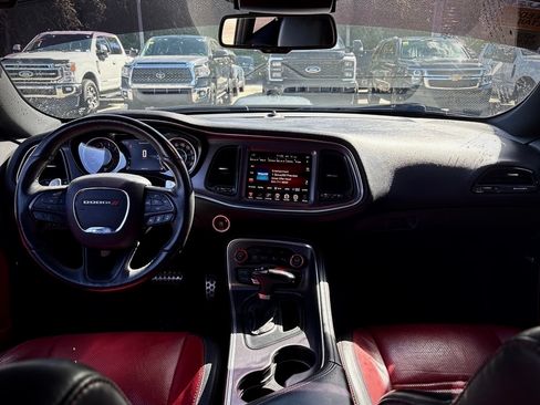 Used 2016 Dodge Challenger R/T Scat Pack image 9