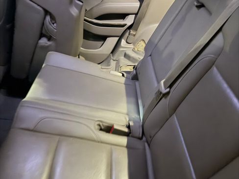 Used 2015 GMC Yukon SLT image 16