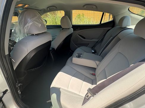 Used 2013 Kia Optima LX image 8