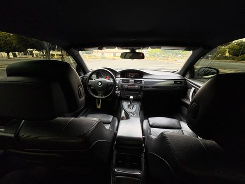 Used 2011 BMW 335i Convertible RWD image 10