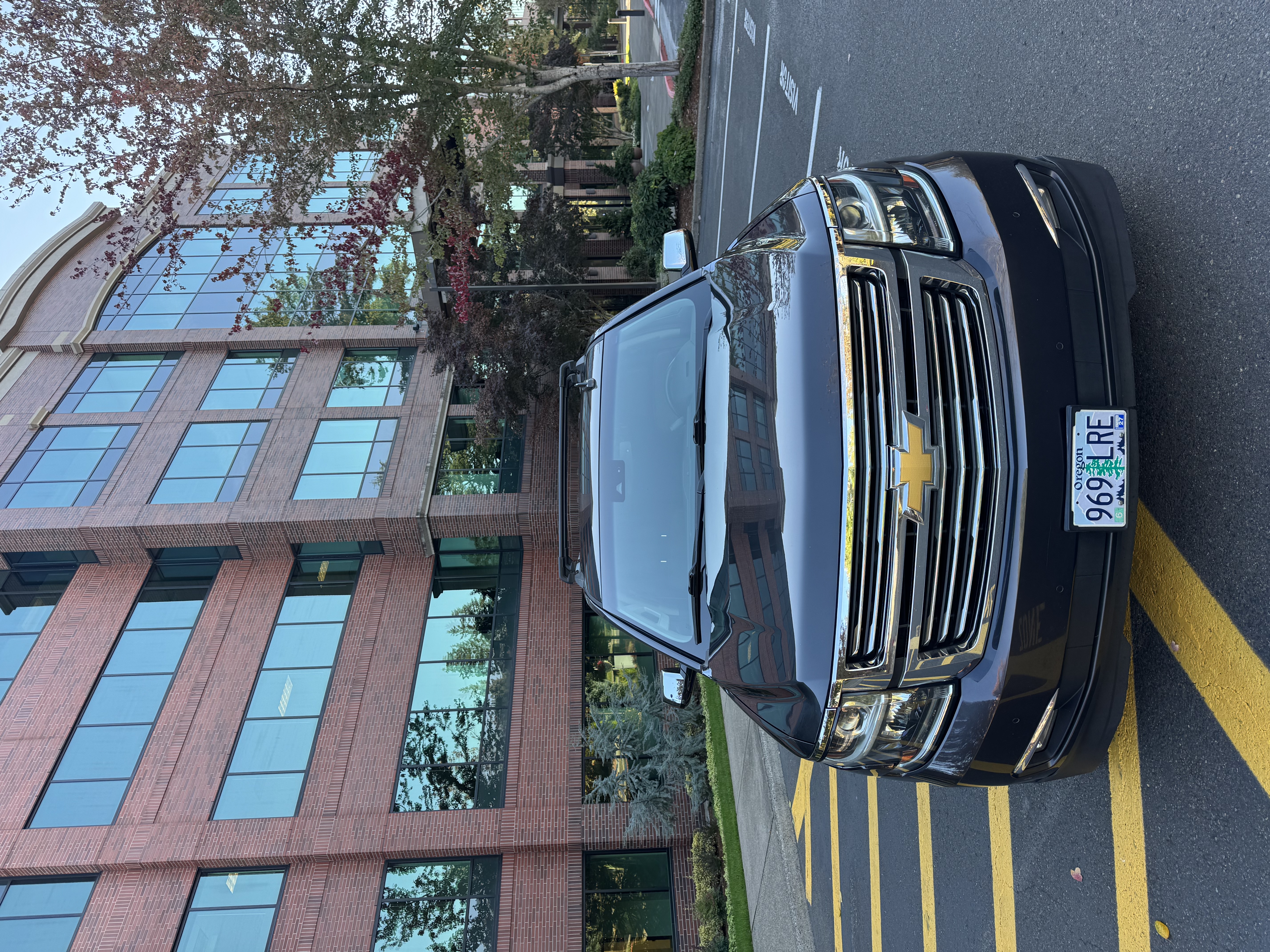 Used 2018 Chevrolet Tahoe Premier AWD/4WD image 9