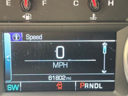 Used 2018 Chevrolet Equinox LT image 9