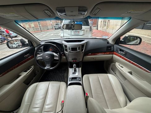 Used 2012 Subaru Outback 2.5i Limited image 4