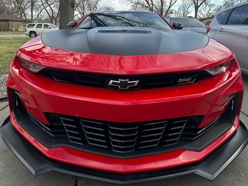 Used 2023 Chevrolet Camaro SS image 2