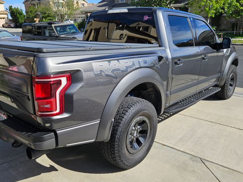 Used 2018 Ford F150 Raptor w/ Equipment Group 802A Luxury image 8