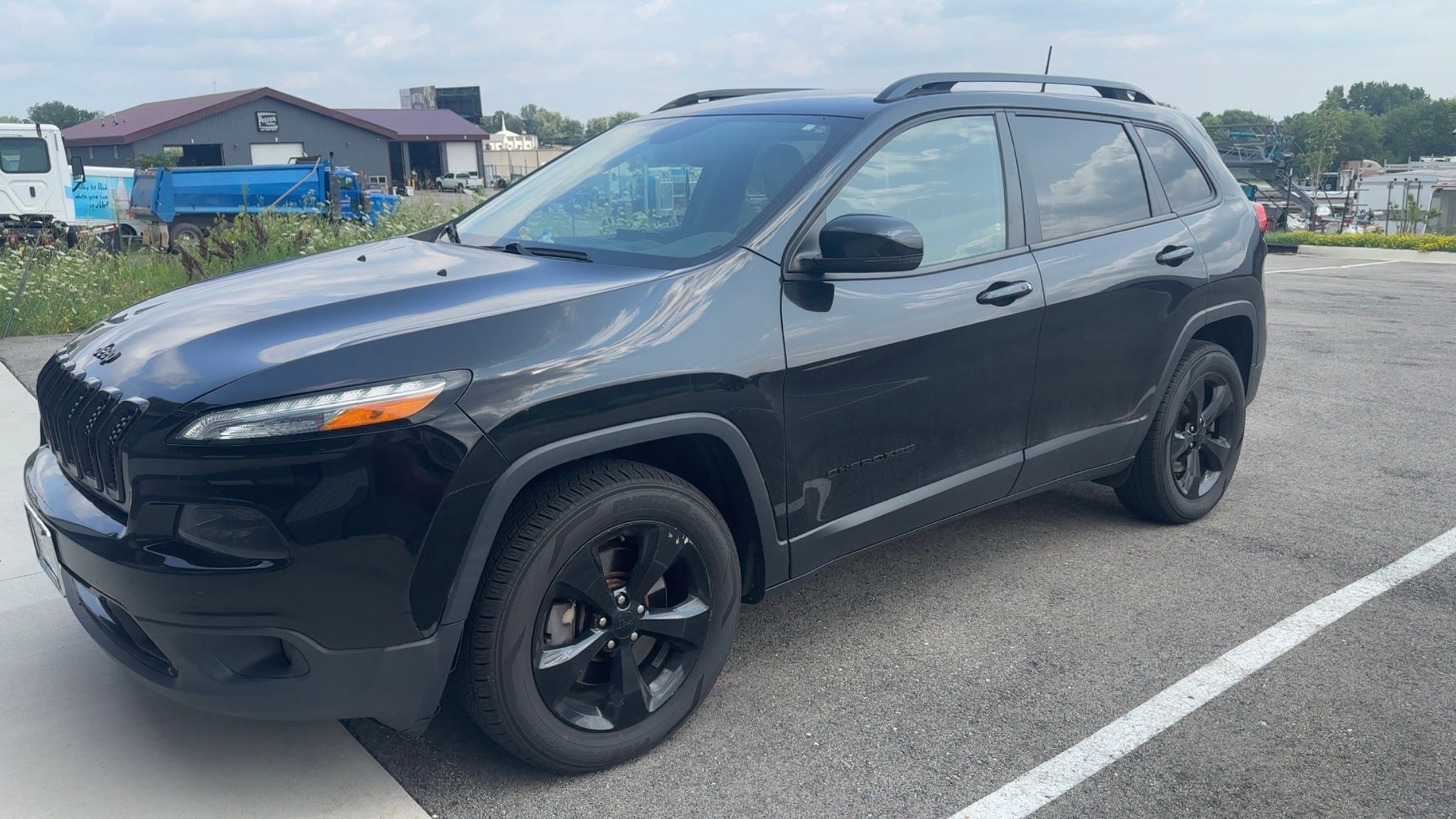 Used 2018 Jeep Cherokee Limited w/ High Altitude Package AWD/4WD image 5