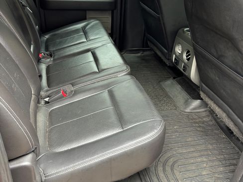 Used 2012 Ford F150 Lariat w/ Lariat Chrome Pkg image 18