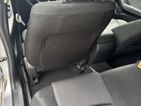 Used 2014 MAZDA MAZDA3 i Touring w/ Moonroof Package 1 FWD image 20
