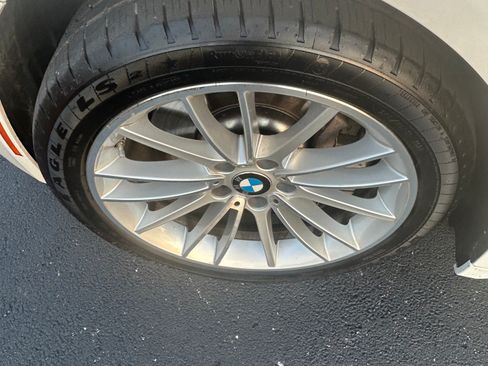 Used 2014 BMW 750Li xDrive AWD/4WD image 8