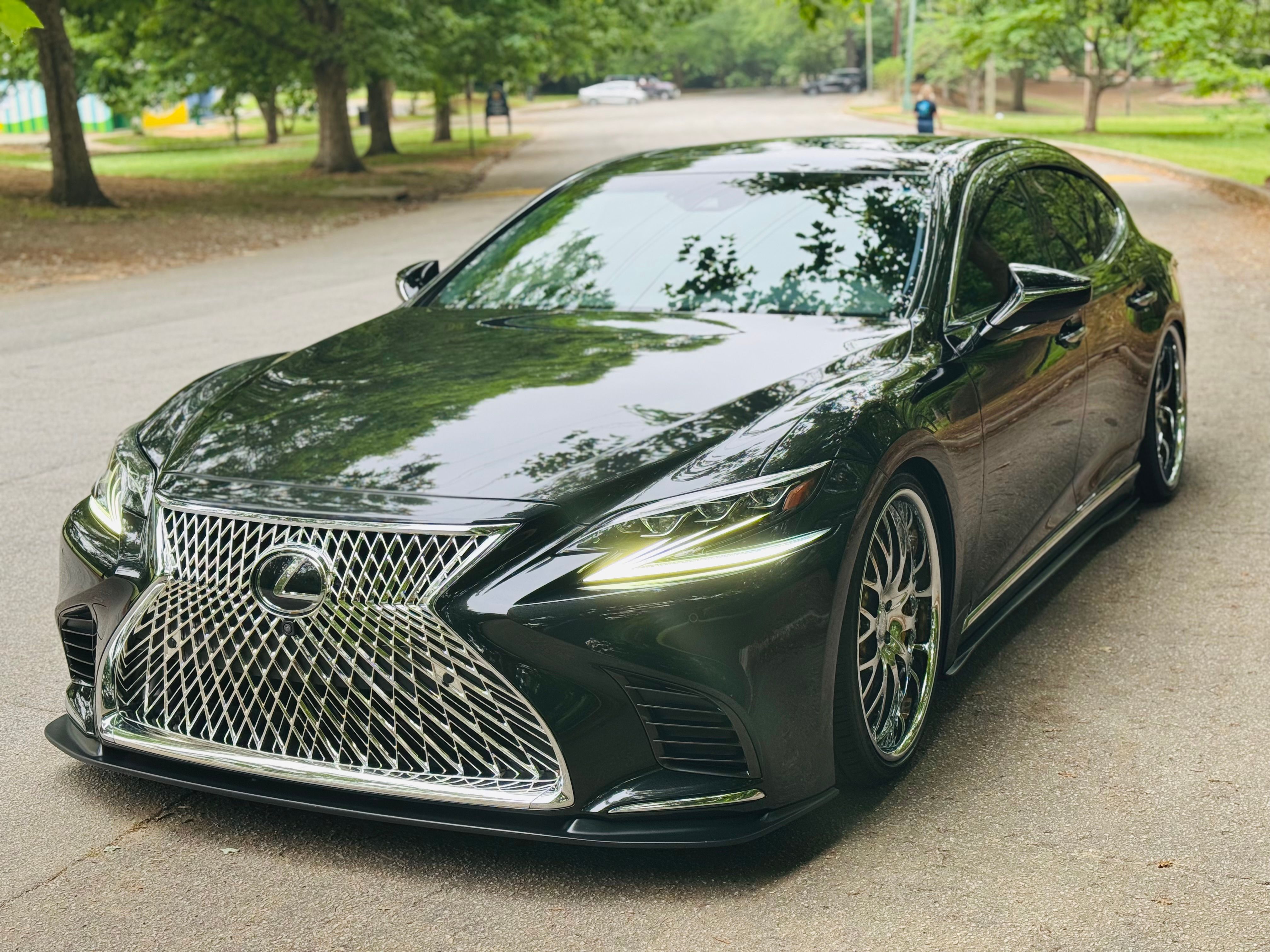 Used 2018 Lexus LS 500 w/ Interior Upgrade Package RWD image 14
