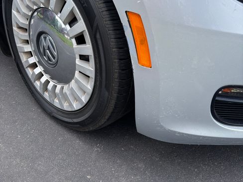 Used 2013 Volkswagen Beetle 2.5 FWD image 15
