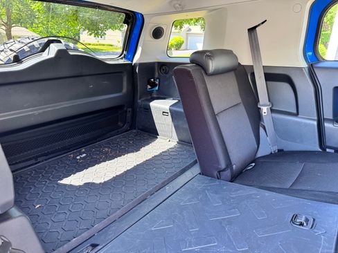 Used 2007 Toyota FJ Cruiser 4WD image 17