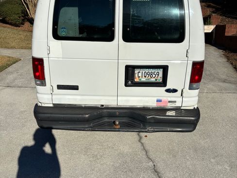 Used 2008 Ford E-250 and Econoline 250 image 4