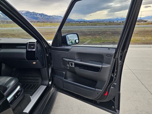 Used 2012 Land Rover Range Rover HSE LUX w/ Luxury Interior Pkg image 8