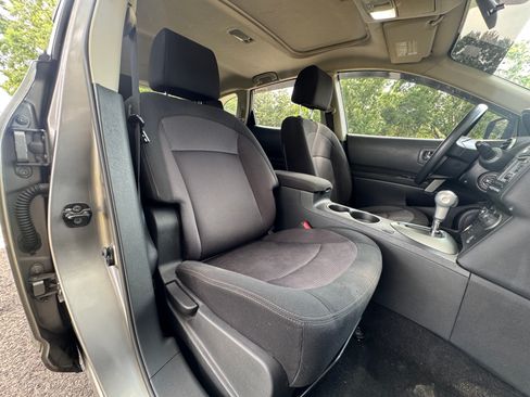Used 2012 Nissan Rogue SV w/ Premium Pkg FWD image 11