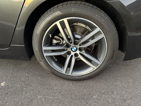 Used 2021 BMW 530i w/ Premium Package RWD image 18