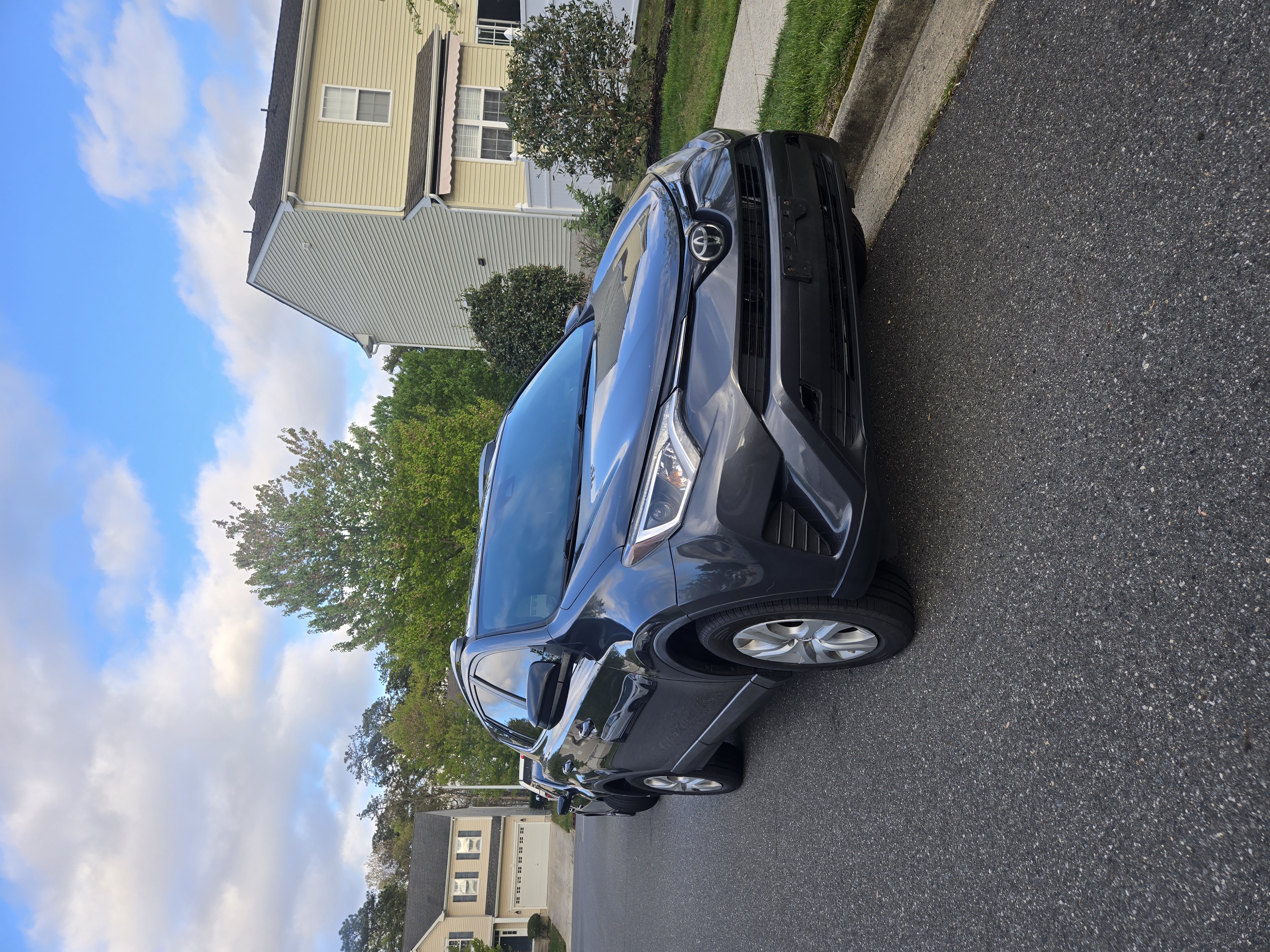 Used 2017 Toyota RAV4 LE w/ Carpet Mat Package AWD/4WD image 14
