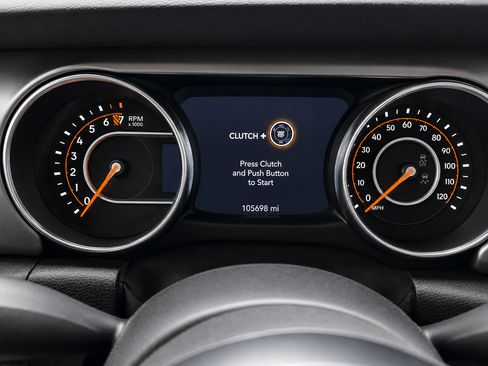 Used 2019 Jeep Wrangler Sport w/ Quick Order Package 23S AWD/4WD image 9