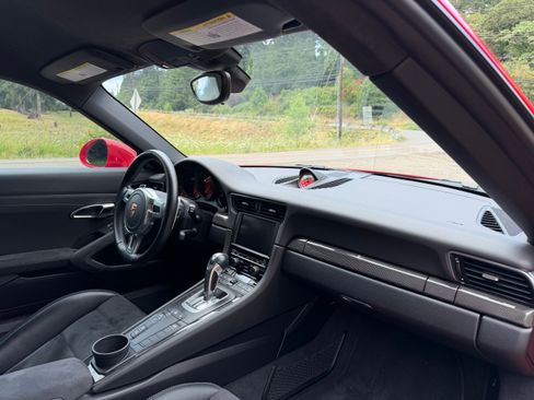 Used 2015 Porsche 911 GT3 RWD image 27