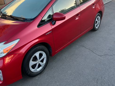 Used 2013 Toyota Prius Four FWD image 9