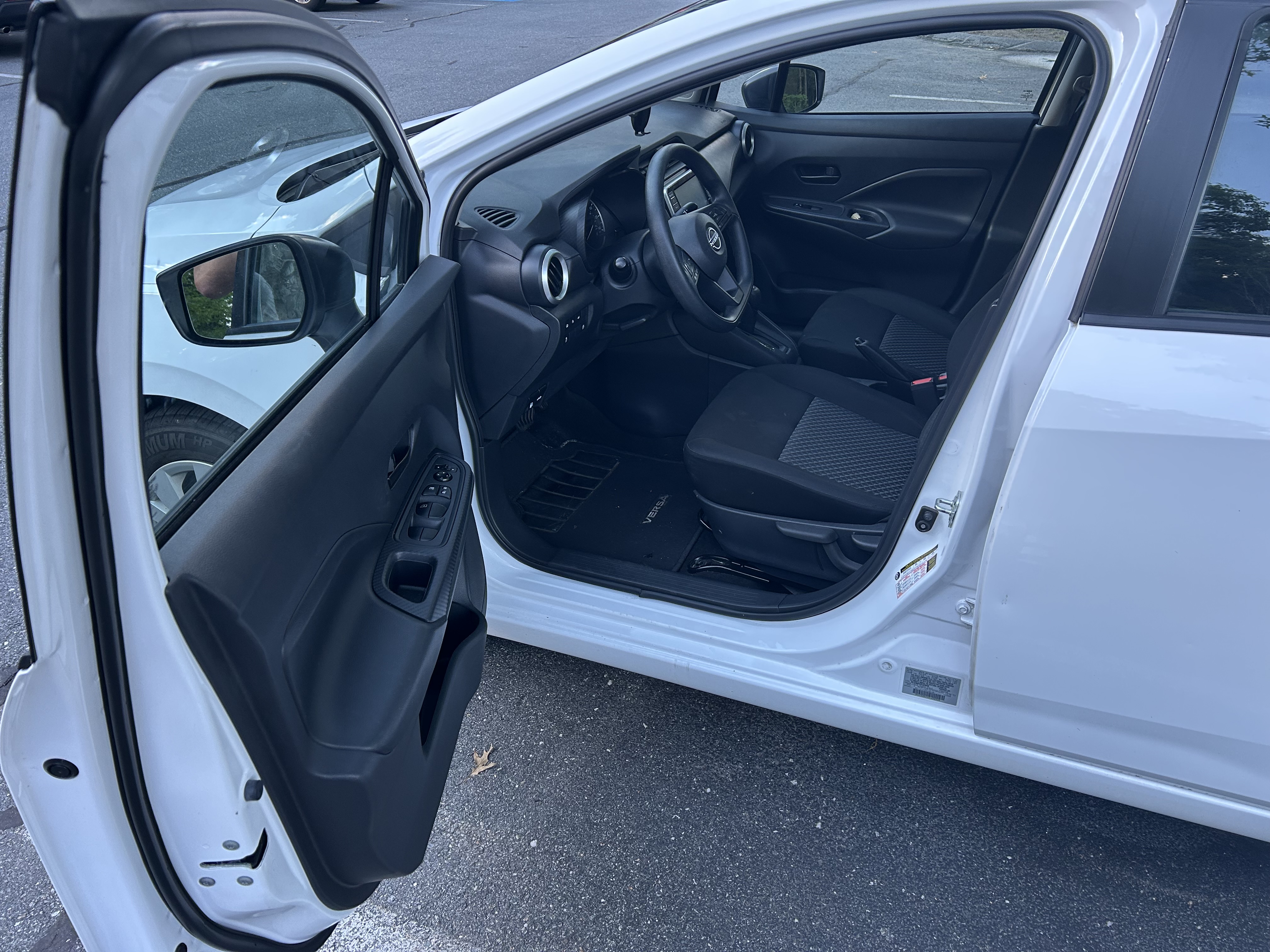 Used 2023 Nissan Versa S w/ Trunk Package FWD image 11