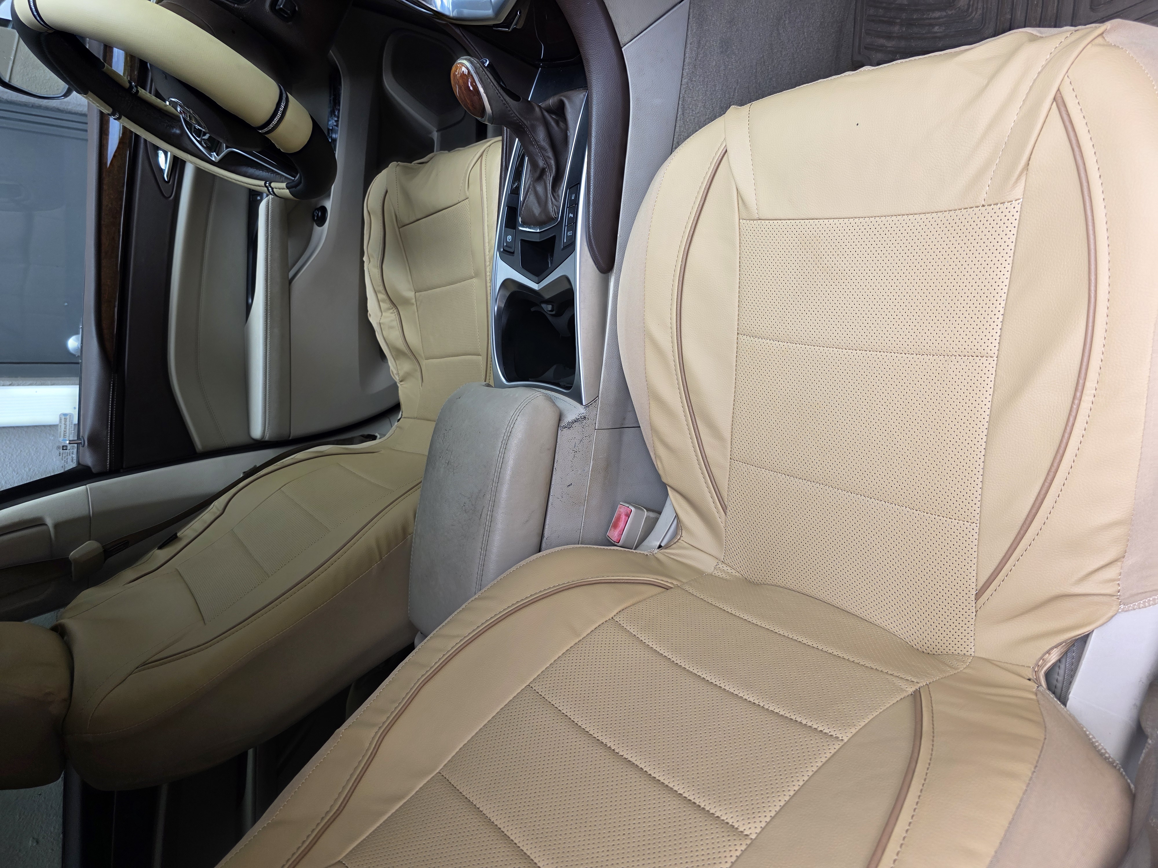 Used 2014 Cadillac SRX Luxury w/ Driver Awareness Package AWD/4WD image 12