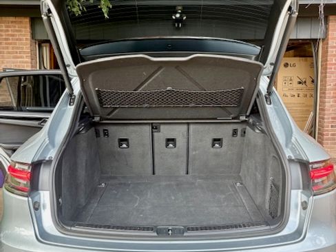 Used 2019 Porsche Macan image 16