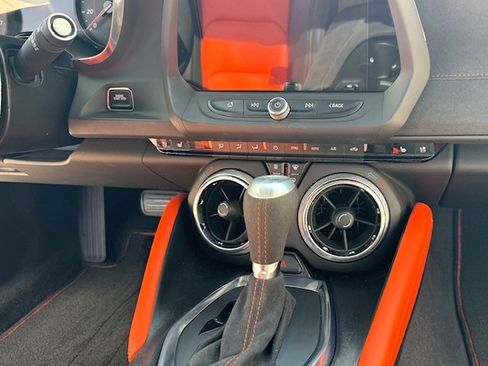 Used 2018 Chevrolet Camaro SS w/ Hot Wheels Edition image 19