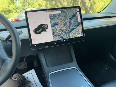 Used 2021 Tesla Model 3 Long Range image 15