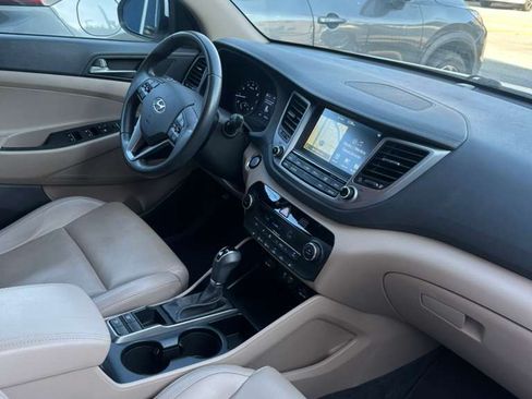 Used 2016 Hyundai Tucson Limited image 17