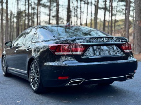 Used 2017 Lexus LS 460 F Sport image 10