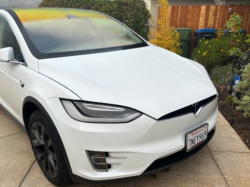 Used 2016 Tesla Model X 75D image 8