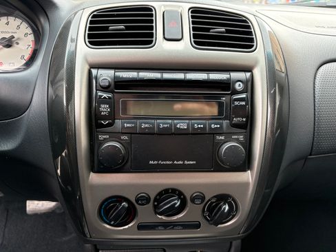Used 2002 MAZDA Protege5 FWD image 21