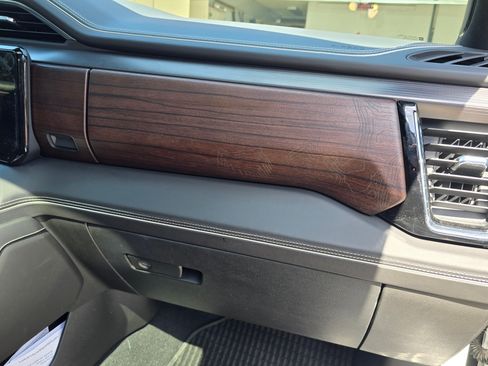 Used 2023 GMC Sierra 1500 Denali Ultimate image 5