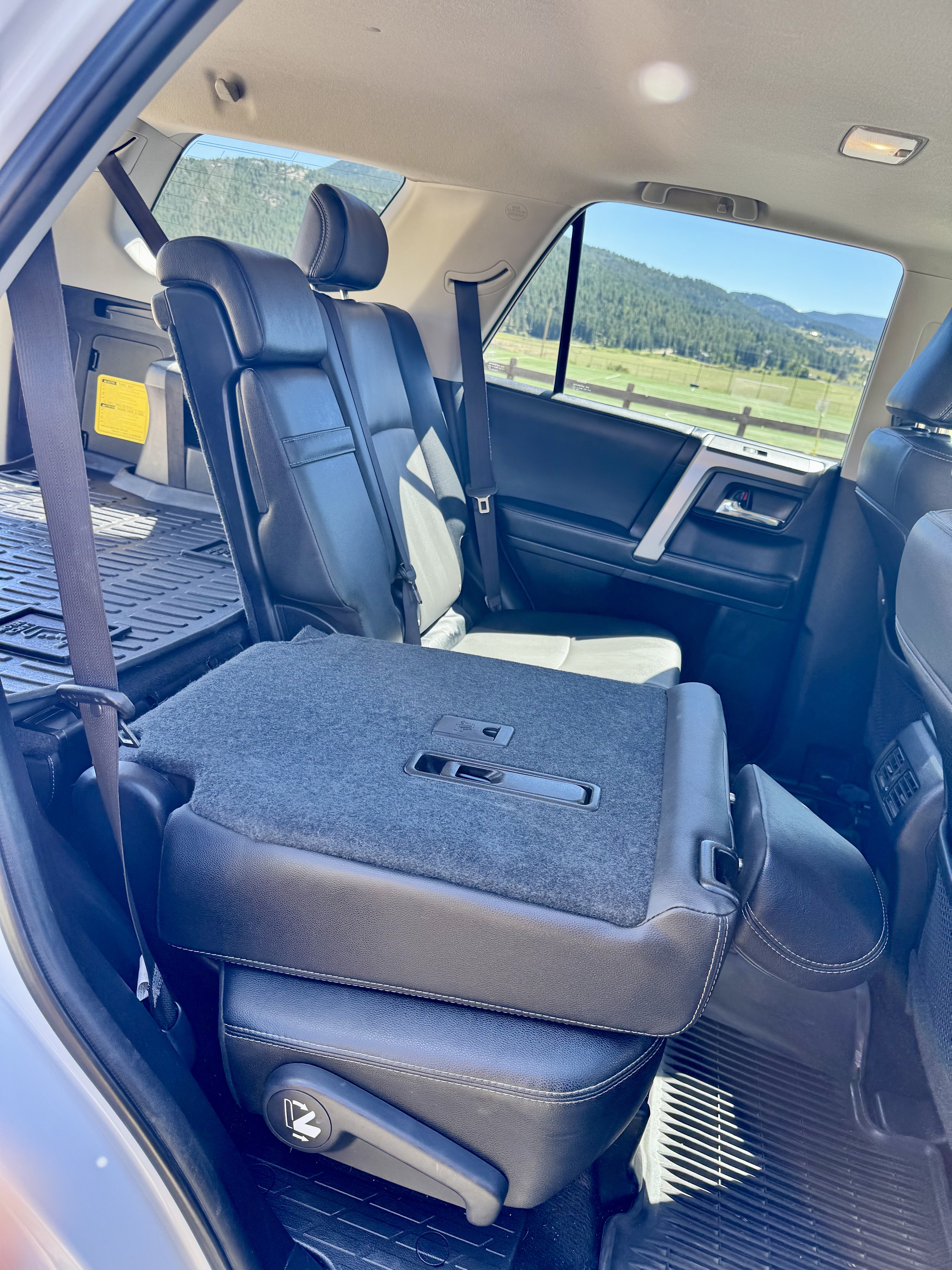 Used 2024 Toyota 4Runner SR5 Premium w/ Moonroof Package AWD/4WD image 15