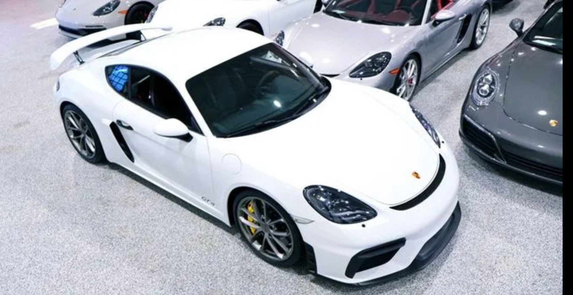 Used 2023 Porsche 718 Cayman GT4 RWD image 6