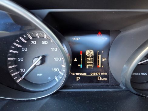 Used 2014 Land Rover Range Rover Sport HSE image 12