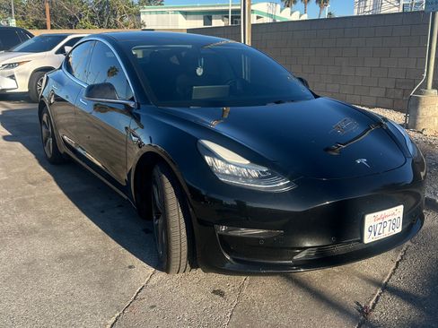 Used 2019 Tesla Model 3 Standard Range Plus image 6