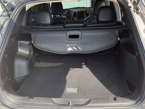 Used 2014 Jeep Cherokee Limited AWD/4WD image 12