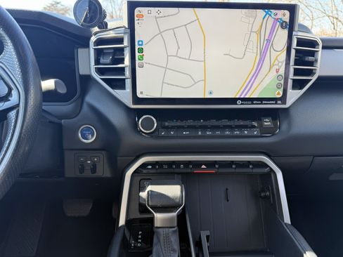 Used 2023 Toyota Tundra Limited image 12