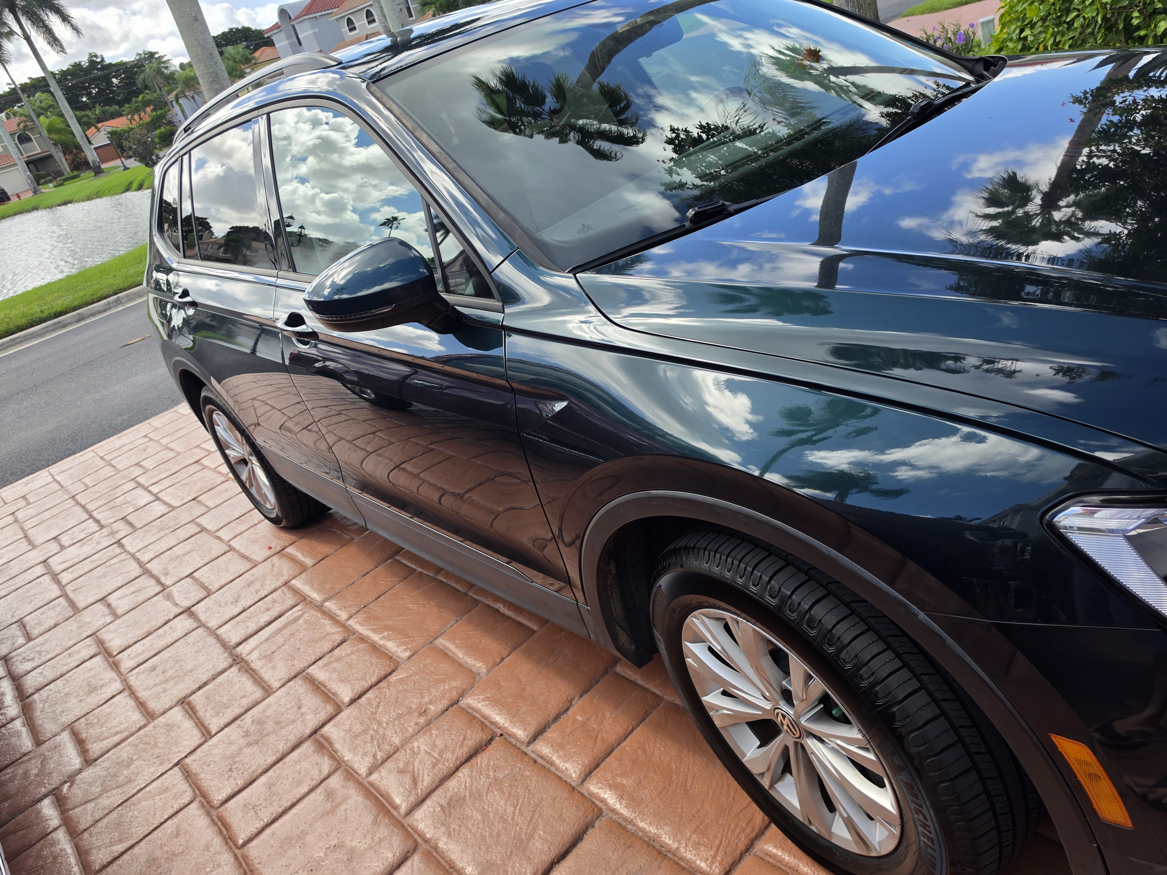 Used 2019 Volkswagen Tiguan S w/ Driver Assistance Package FWD image 6