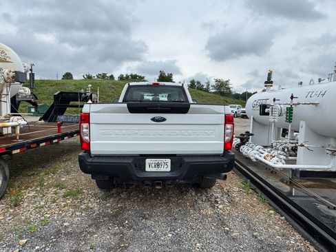 Used 2022 Ford F350 XL w/ Power Equipment Group AWD/4WD image 4