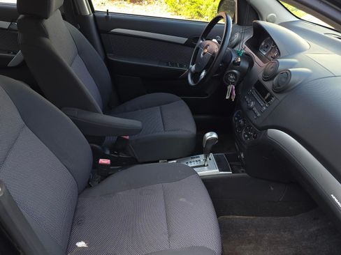 Used 2011 Chevrolet Aveo LT w/ Power and Convenience Package image 10
