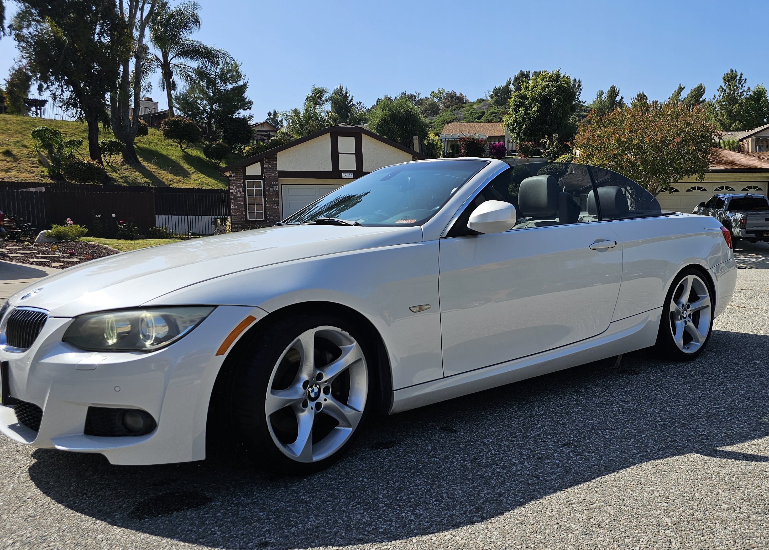 Used 2013 BMW 335i Convertible RWD image 5